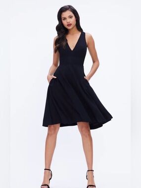 DRESS THE POPULATION Catalina Dress